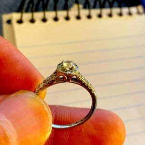 7.5 size diamond ring in 10K white gold, beautifully brilliant.